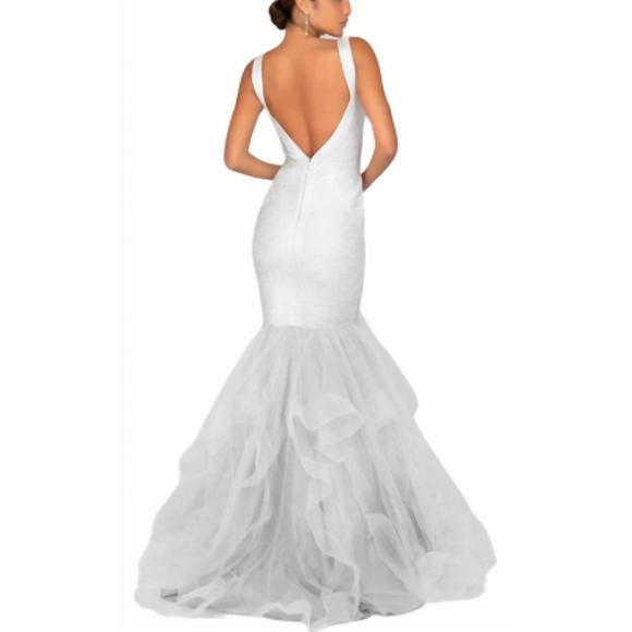 NEW TERANI COUTURE fitted mermaid gown in ivory/silver - Picture 2 of 2